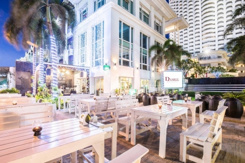 D Varee Jotimen Beach Pattaya