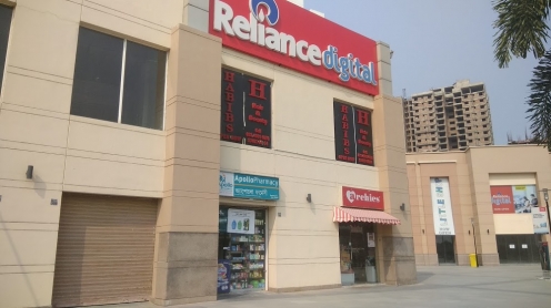 Uniworld Downtown Mall