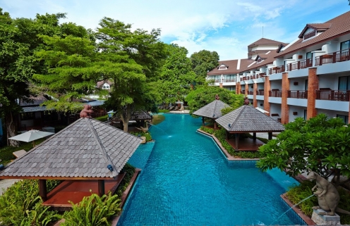 Woodlands Hotel & Resort