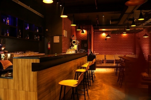 Country Roads Micro Brewery & Restaurant