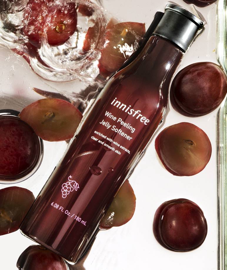 Innisfree Wine Peeling Jelly Softener 180ML Maccaron