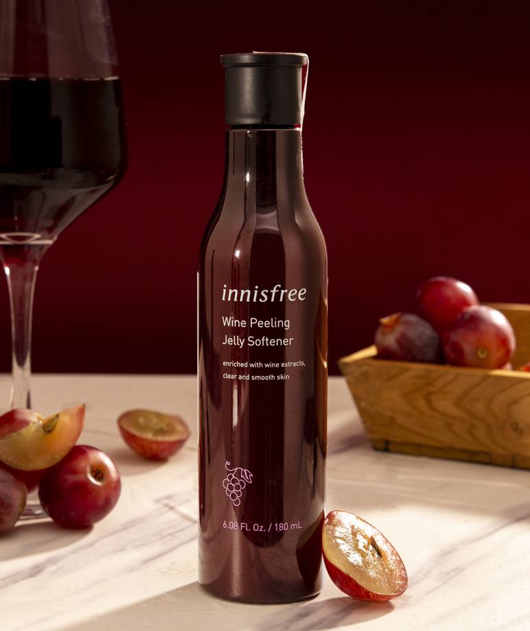 Innisfree Wine Peeling Jelly Softener 180ML Maccaron
