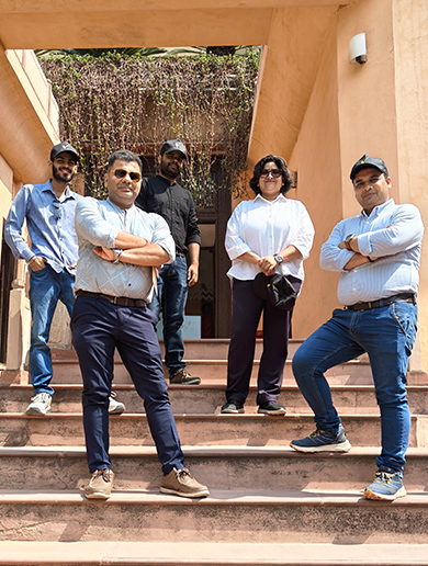 team-collaboration-culture-vibes-communications