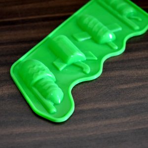 CANDY CHOCOLATE CAKE JELLY MOULD