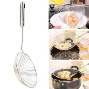 MEDIUM OIL STRAINER FOR PERFECTLY FRIED FOOD WITH EASE AND NO DAMAGE