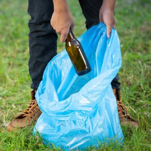 PACK OF 4 GARBAGE BAGS DUSTBIN BAGS AND TRASH BAGS  SIZE 50X60CM