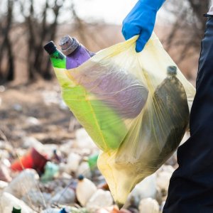 PACK OF 4 GARBAGE BAGS DUSTBIN BAGS AND TRASH BAGS  SIZE 50X60CM