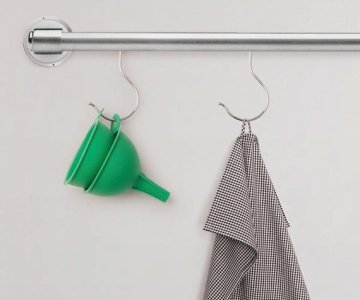 SILICONE FUNNEL FOR PRECISE POURING OF OIL SAUCE WATER JUICE AND SMALL FOOD GRAINS