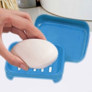 COVERED PLASTIC SOAP CASE FOR BATHROOM STORAGE