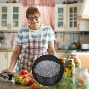 Refrigerator food storage box with hollow low rack cover