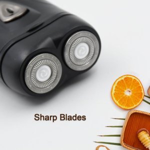 Men's rechargeable electric shaver with double floating heads