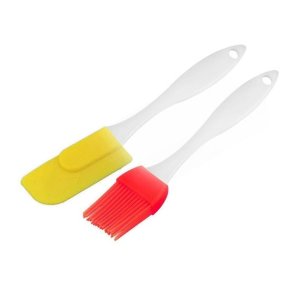 Spatula and pastry brush for cake decoration set