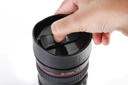 Lens-Shaped Coffee Mug Flask with Lid