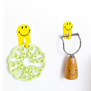 Self Adhesive Smiley Face Hooks Set of 6 1kg Load Capacity Made from Durable Plastic