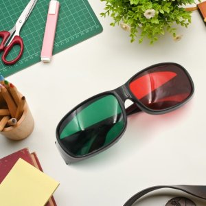 UV Protected 3D Classic Sunglasses for Men & Women Lightweight Design