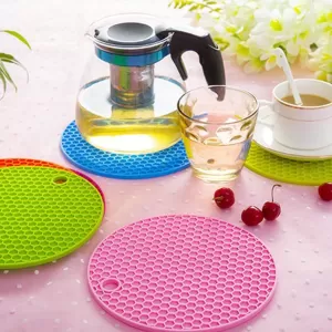 Heat Resistant 4 PC Silicon Hot Mat  Protect Surfaces No Visible Marks