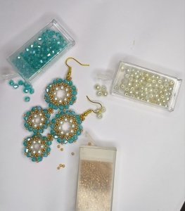 Handmade Elegant Dangle & Light Weight Beaded Earrings