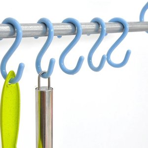 Plastic S Shaped Hook Hanger for Kitchen & Bathroom 4 pcs