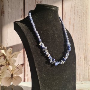 Elegant Agate Necklace with Lapis Lazuli Chips-Handmade Jewelry