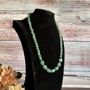 Alluring Green Agate Necklace