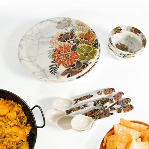 Plastic Dinner Set 18 PC Flower Design Set
