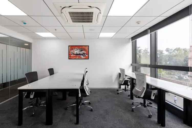 regus sg highway sg highway coworking space 1003_333921.jpeg