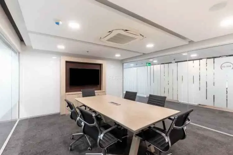 regus sg highway coworking space 1003_480955.webp
