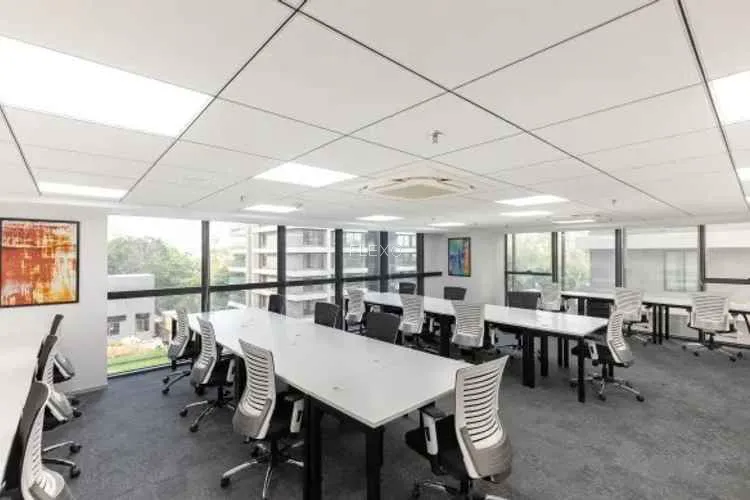 regus sg highway coworking space 1003_666168.webp