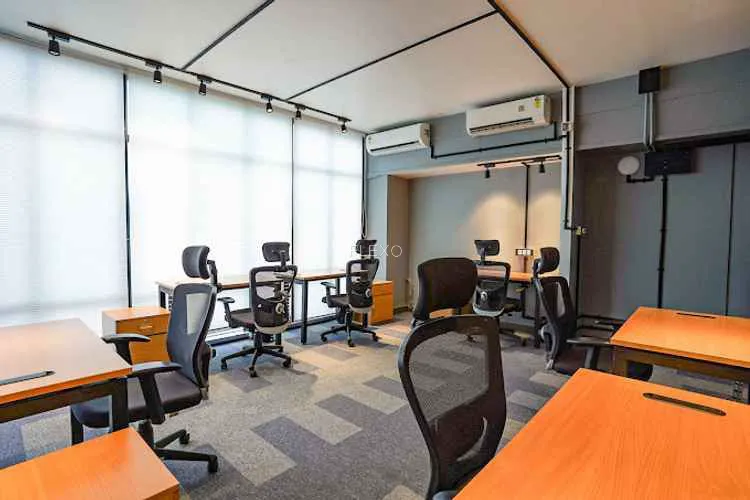 suits cafe mansarovar coworking space 1084_770933.webp