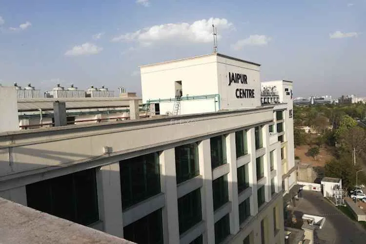 regus tonk road coworking space 1135_340968.webp