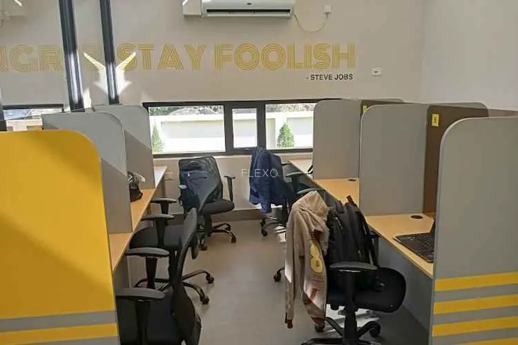 happy works 2 new town coworking space 1333_631069.webp