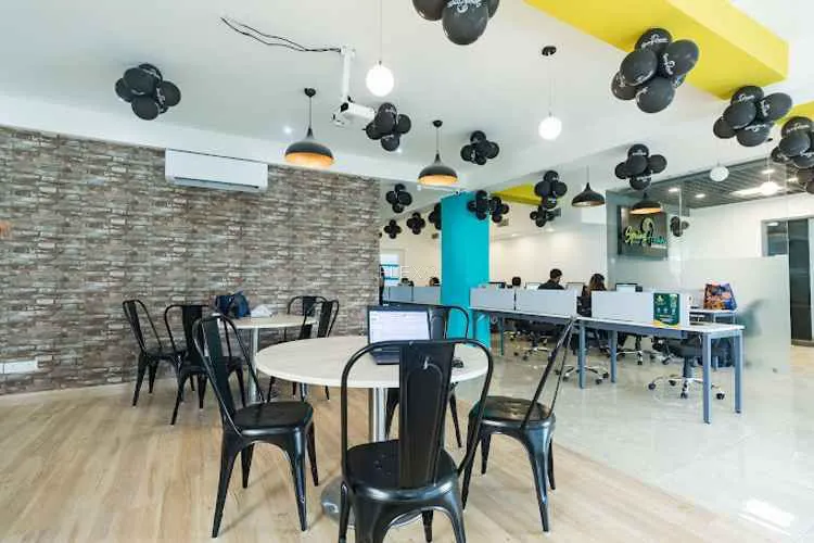 work with us janakpuri coworking space 1363_366203.webp