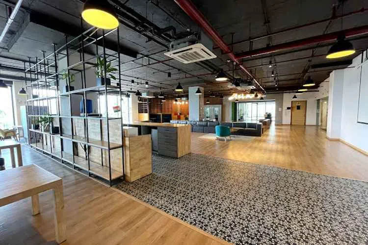 plus offices sector 67 sector 67 coworking space 1552_948190.webp