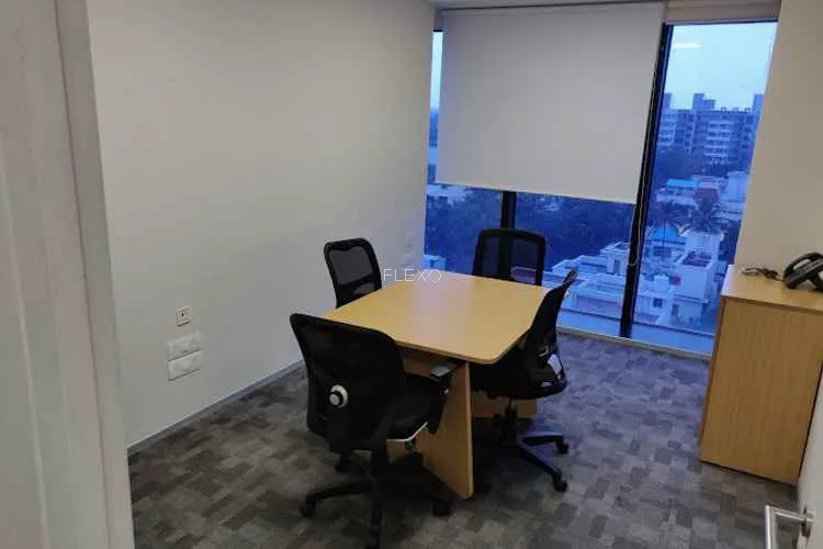 regus teynampet coworking space 1625_944904.webp