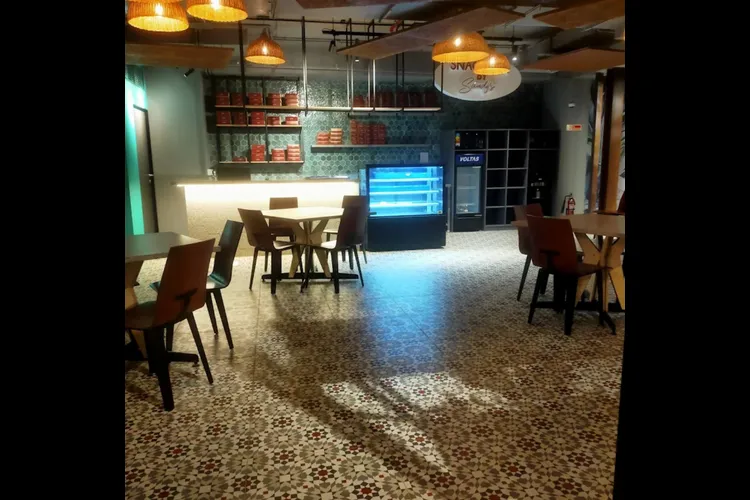 workez thousand lights thousand lights coworking space 1664_599429.webp