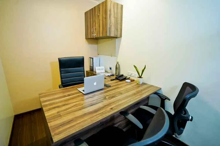 level 212 camp coworking space 178_289839.webp