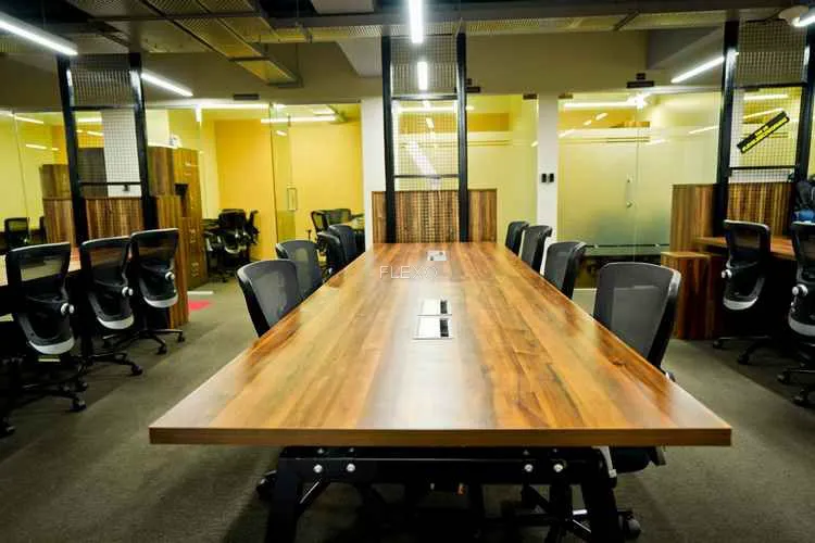 level 212 camp coworking space 178_598523.webp