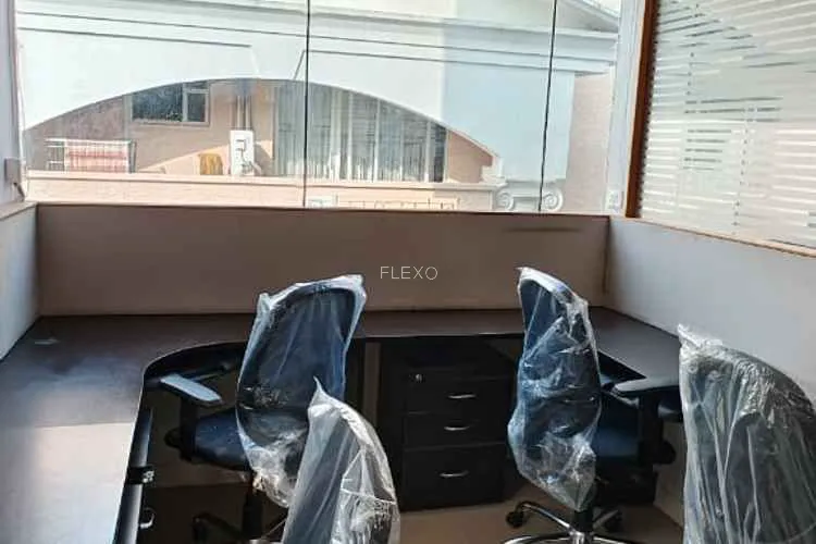 desk space infantry cross road infantry cross road coworking space 1841_398439.webp