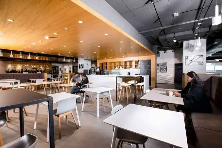 regus domlur domlur coworking space 1983_405165.webp