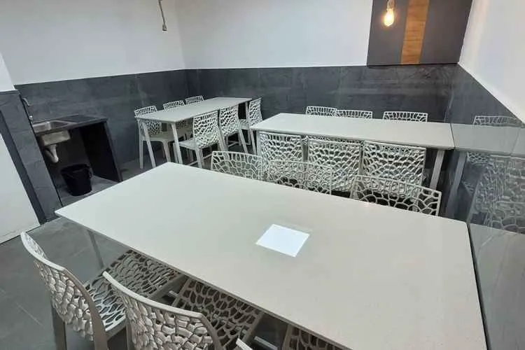 desq workspace guindy guindy coworking space 2074_217087.webp