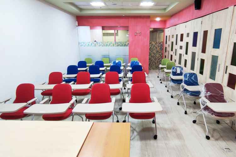 power linkers andheri east andheri east coworking space 2105_405776.jpeg
