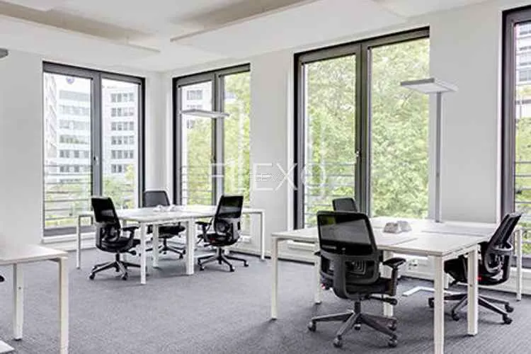 regus worli coworking space 2179_396954.webp