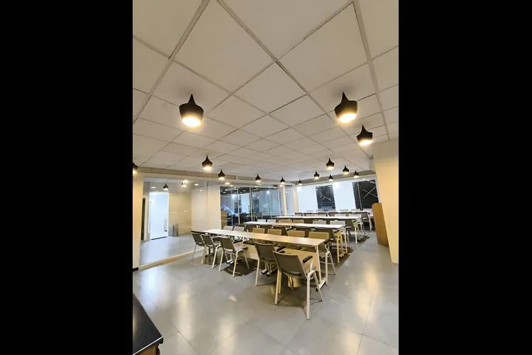 innov8 ghatkopar coworking space 2189_781514.webp