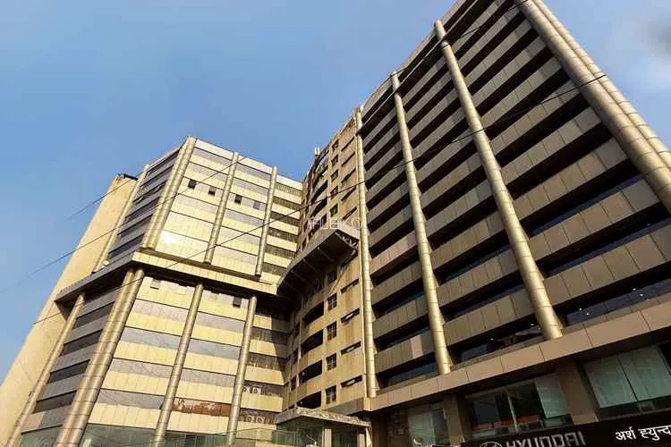 godrej coliseum sion private office 2285_521441.webp