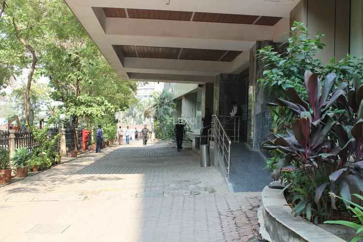 godrej coliseum sion private office 2285_608358.webp