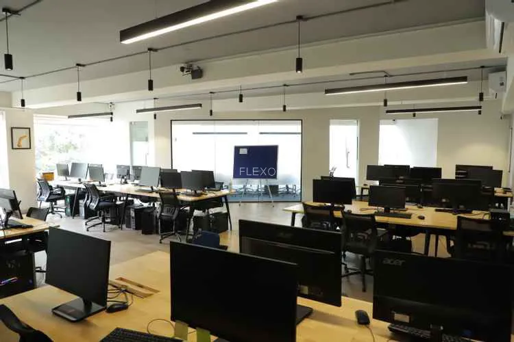 bootstart coworking- lokmat bhavan lokmat square, ramdaspeth, nagpur coworking space 2296_829396.webp