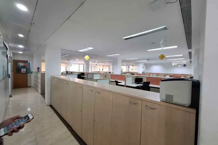 trade globe andheri east private office 2376_668462.webp