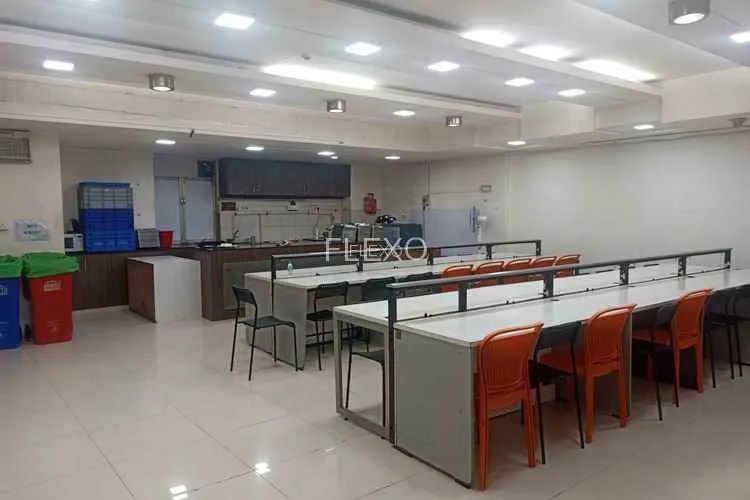 raheja plaza ghatkopar private office 2439_883235.webp