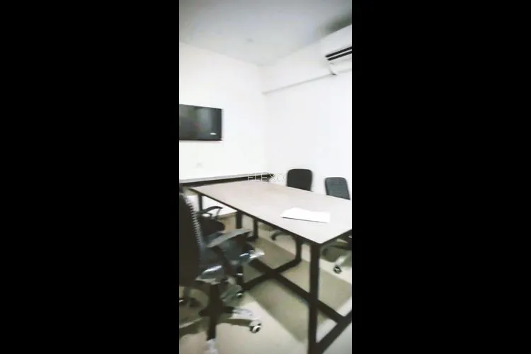 amore edge khar west private office 2468_515136.webp
