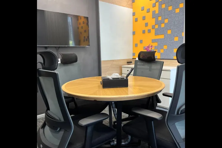 workez anna salai coworking space 2510_223591.webp